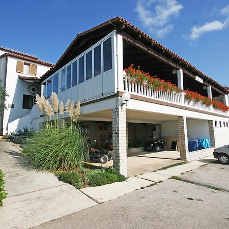 Jurman Apartment Barbariga Exterior photo